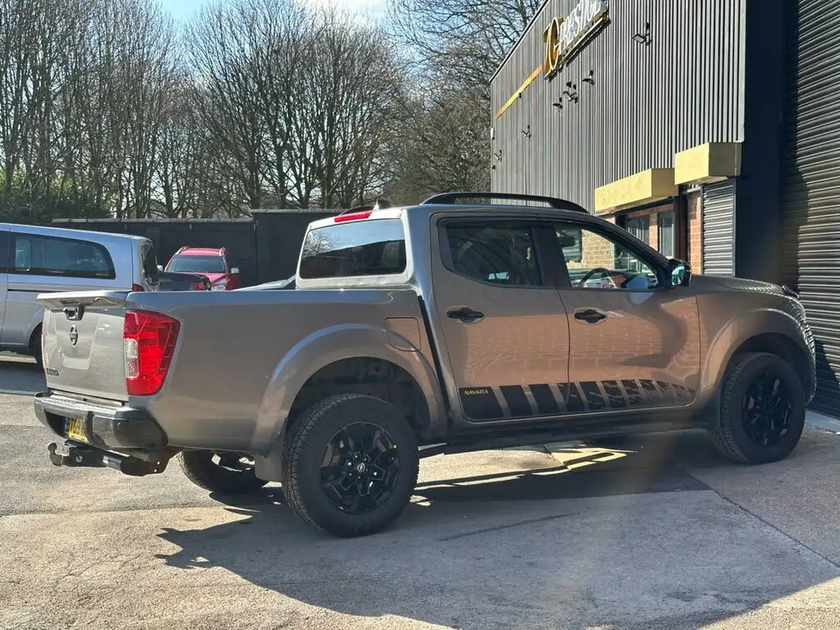 2019-nissan-navara-23dci-tt-n-guard-8-navileathersunroof-auto-big-26