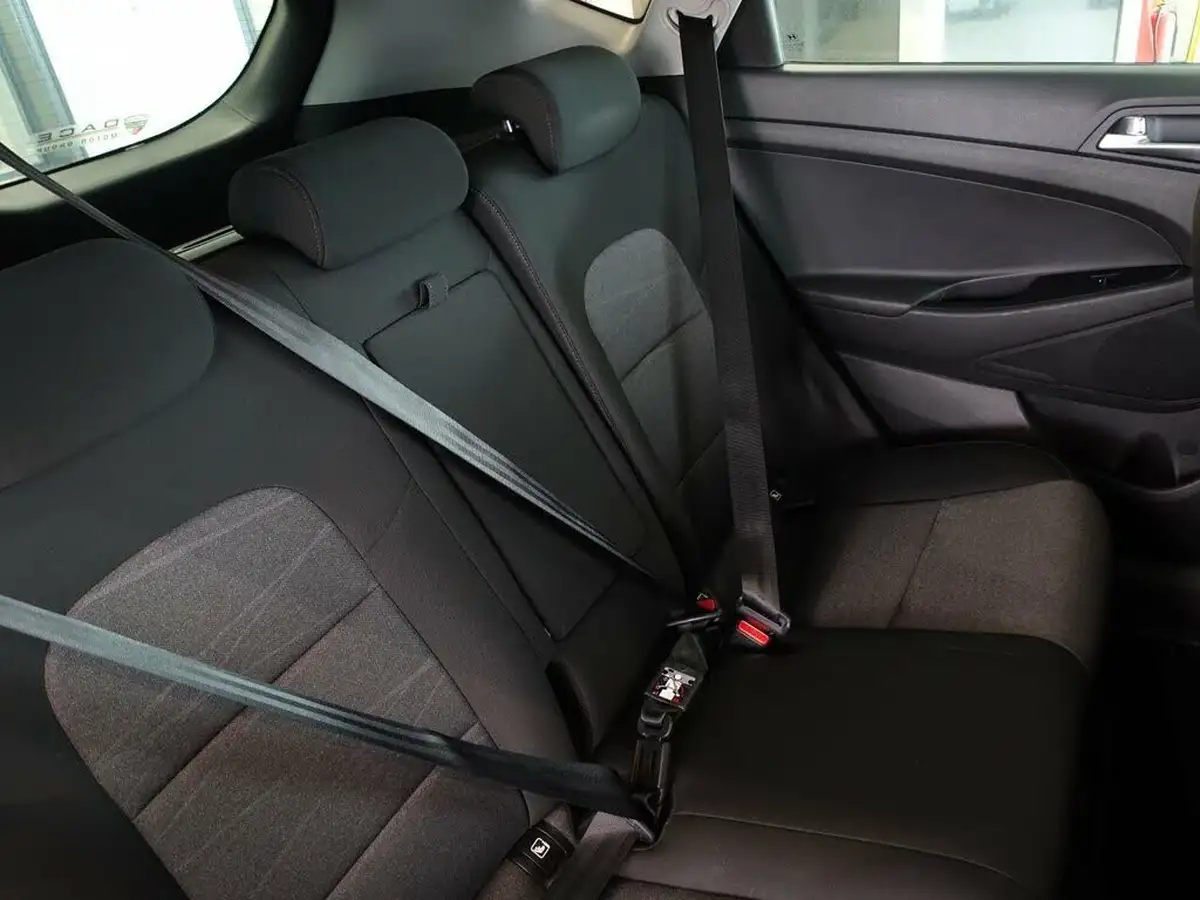 2019-hyundai-tucson-16-t-gdi-se-nav-dct-big-13