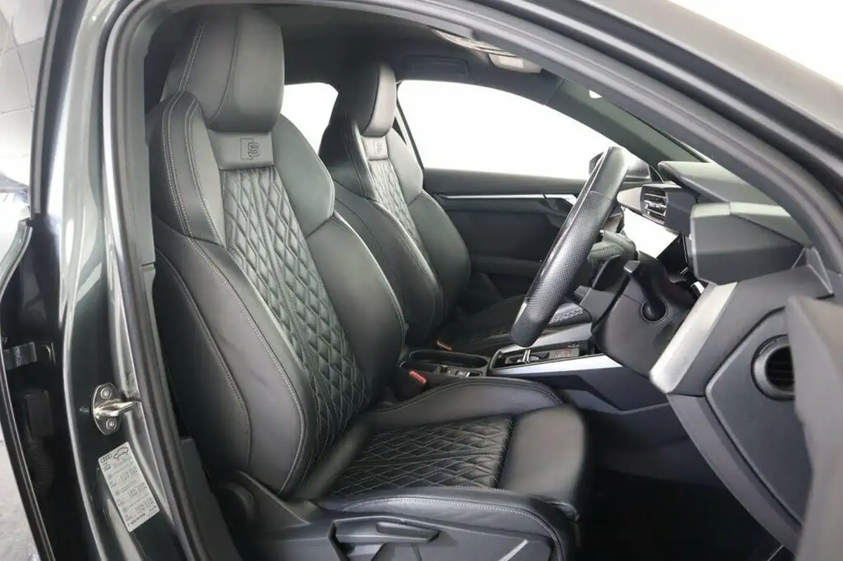 2022-audi-s3-20-tfsi-sportback-5d-big-10