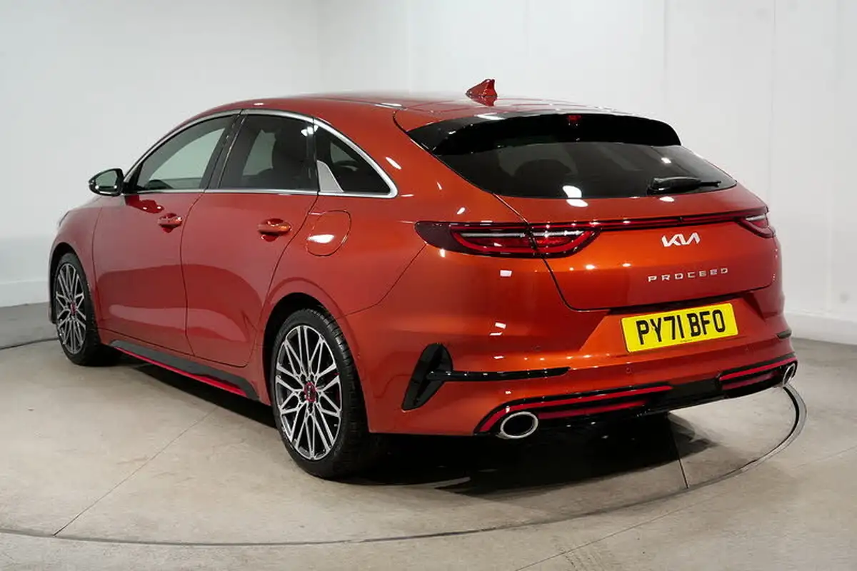 2021-kia-pro-ceed-16-t-gdi-gt-big-6