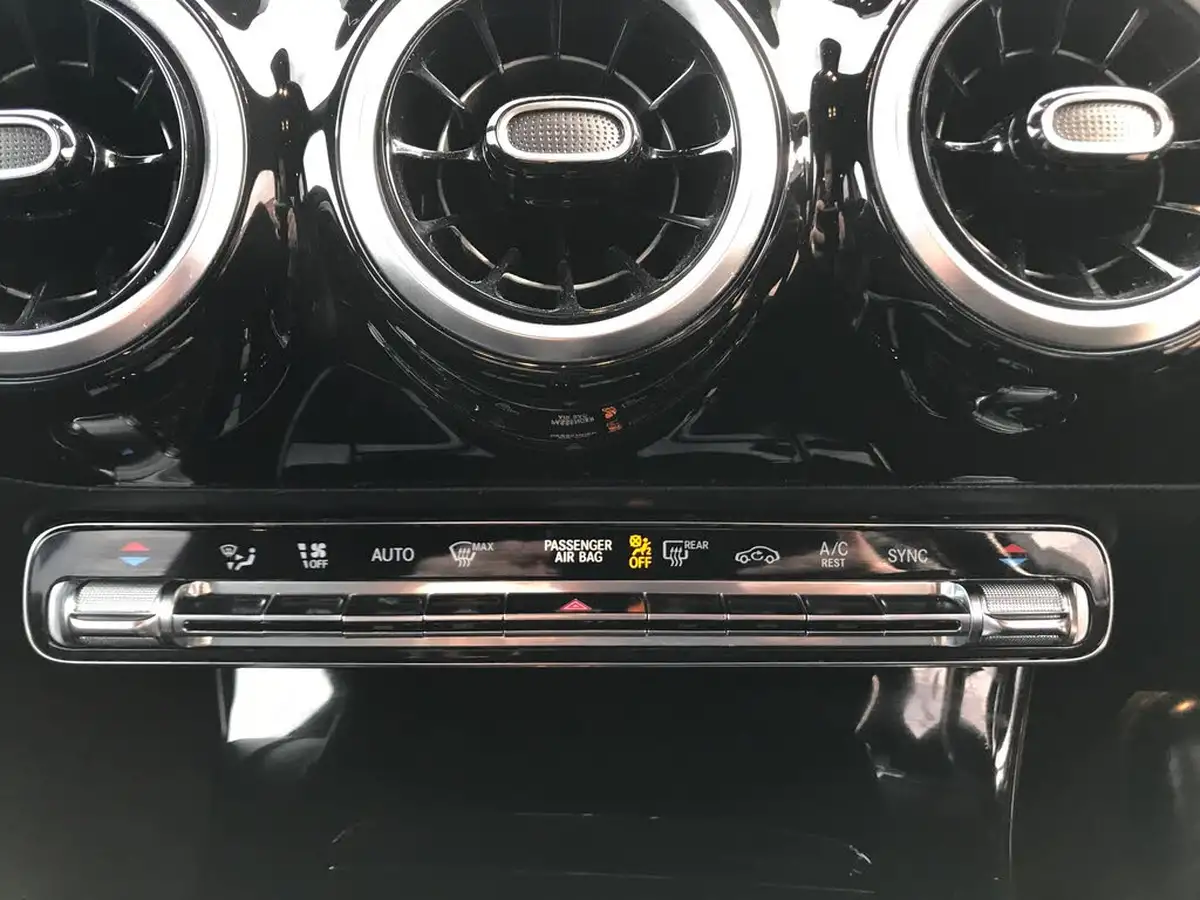 2019-mercedes-benz-a-class-15d-a180d-amg-line-executive-hatchback-5d-7g-dct-big-20