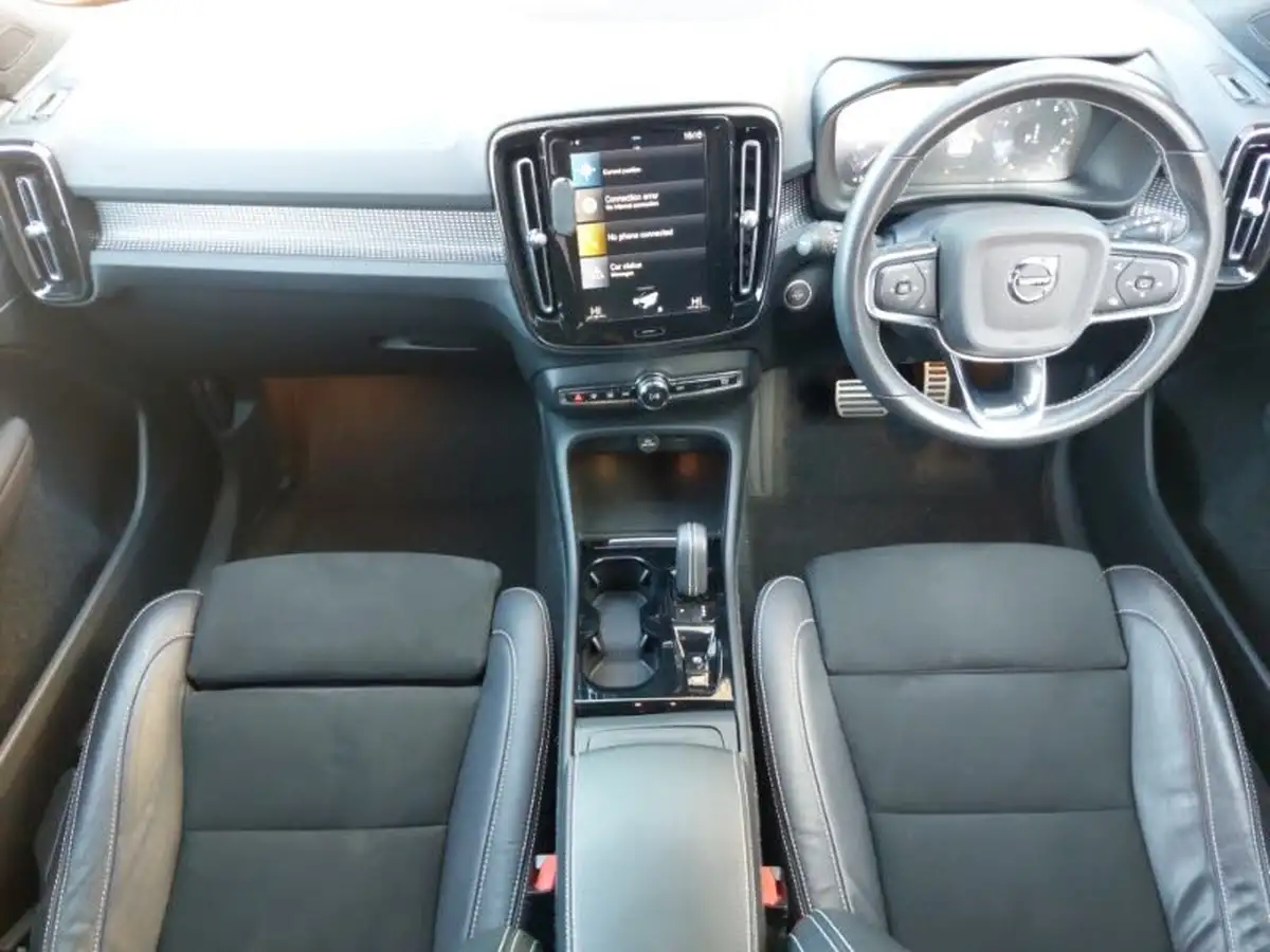 2021-volvo-xc40-15-t3-r-design-163bhp-geartronic-big-2