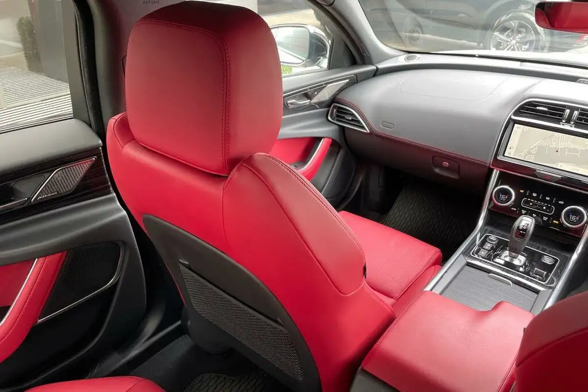 2024-jaguar-xe-20-p250-r-dynamic-hse-black-big-36