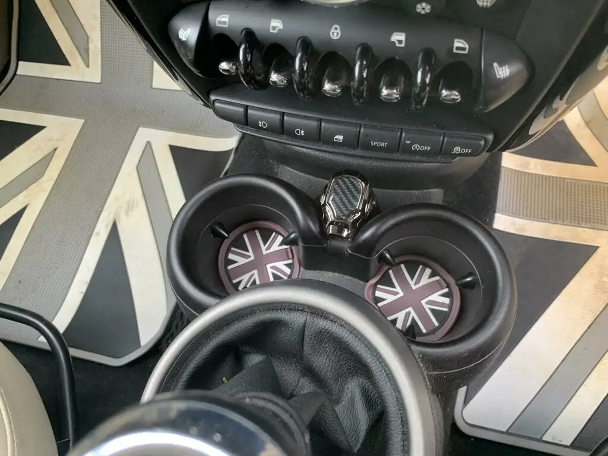 2011-mini-countryman-16-cooper-s-190bhp-all4-big-16