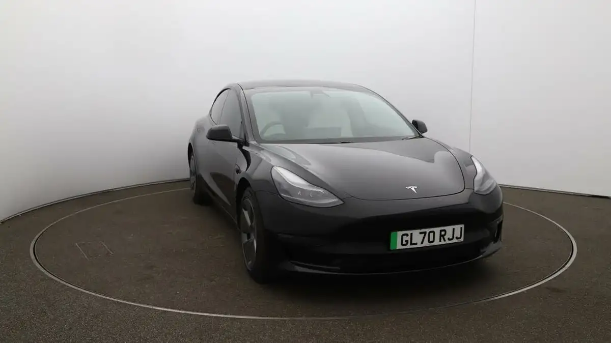 2020-tesla-model-3-e-long-range-big-34