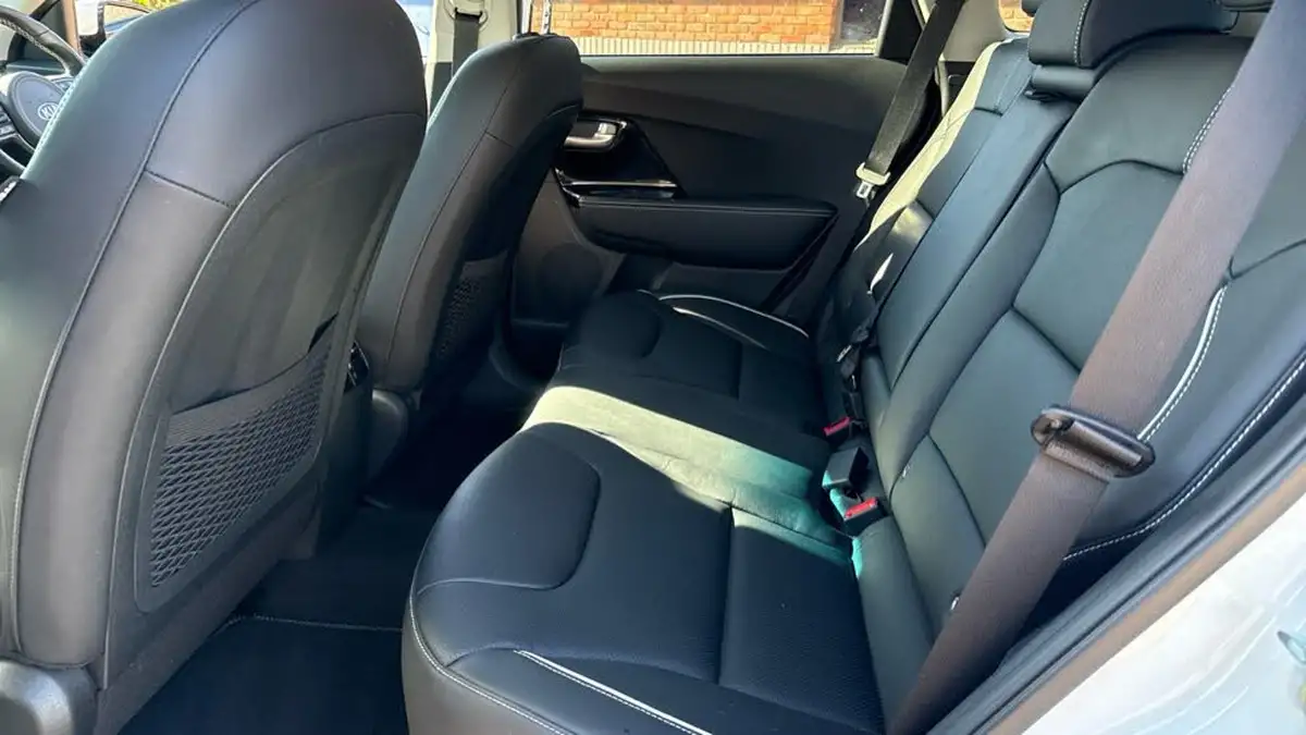 2021-kia-e-niro-ev-3-big-8