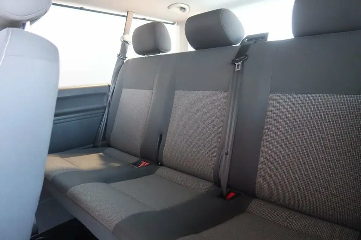 2015-volkswagen-transporter-shuttle-20td-t30-se-140ps-lwb-dsg-big-7