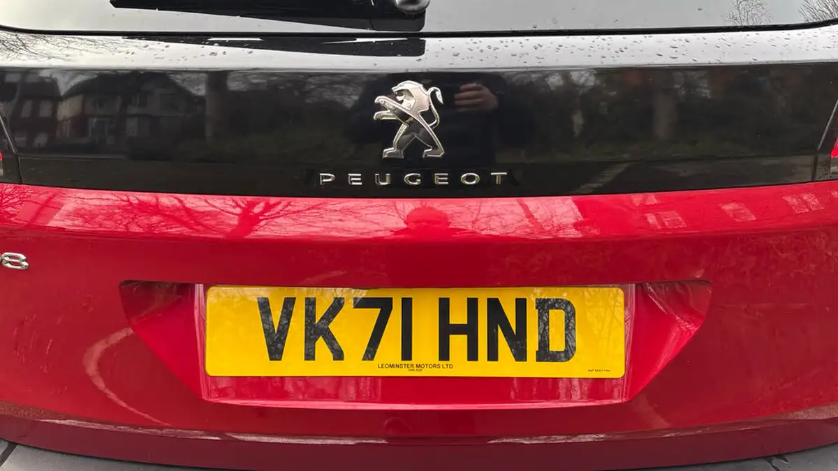 2021-peugeot-3008-suv-12-puretech-gt-eat8-big-25