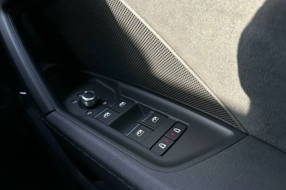2022-audi-a3-15-35-tfsi-edition-1-sportback-5d-big-42