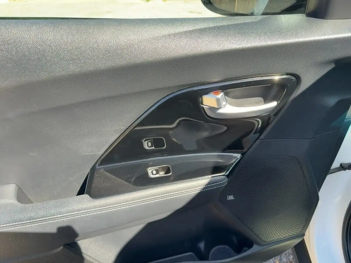 2019-kia-niro-16-gdi-4-156kwh-big-31