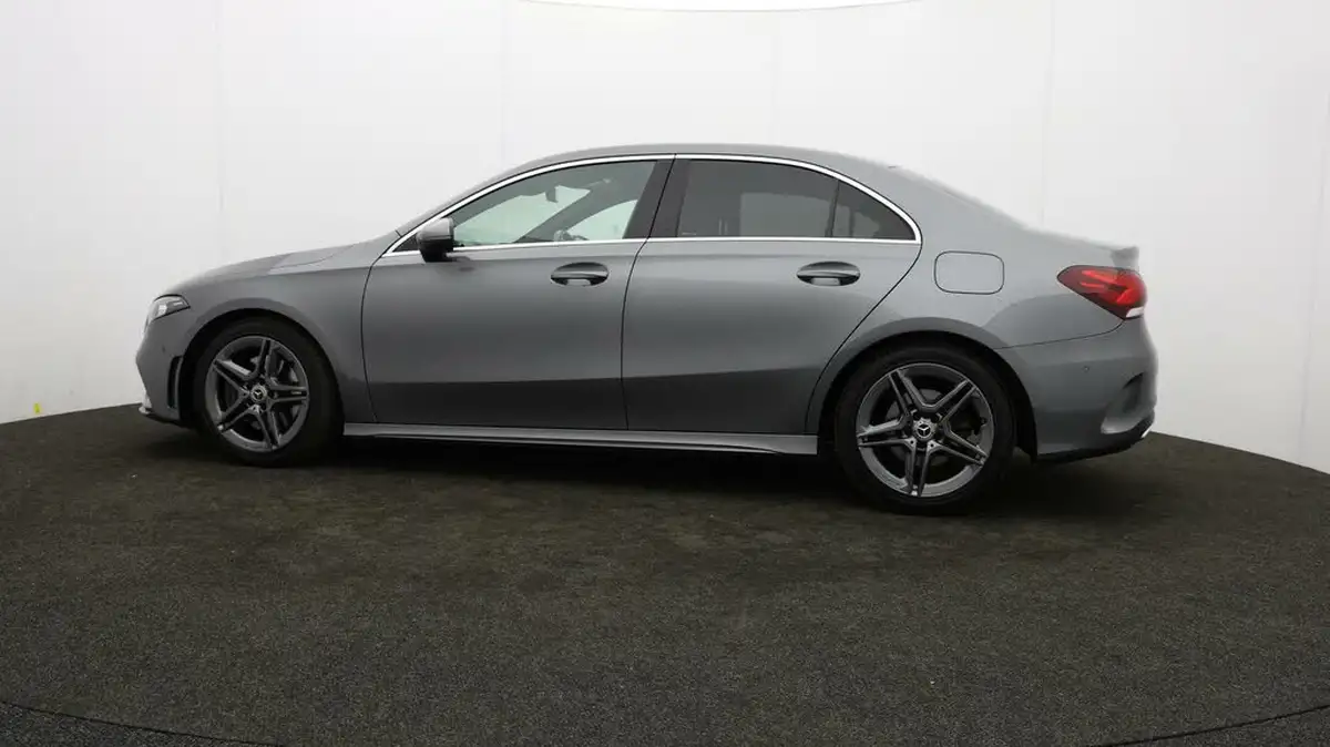 2019-mercedes-benz-a-class-20-a220-amg-line-saloon-4d-4matic-big-64