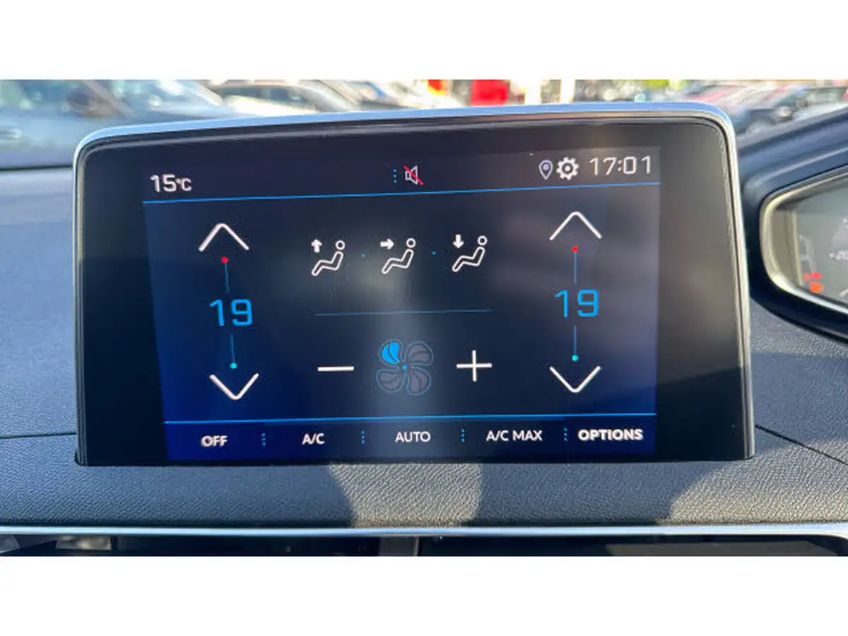 2023-peugeot-3008-suv-12-puretech-active-premium-eat8-big-22