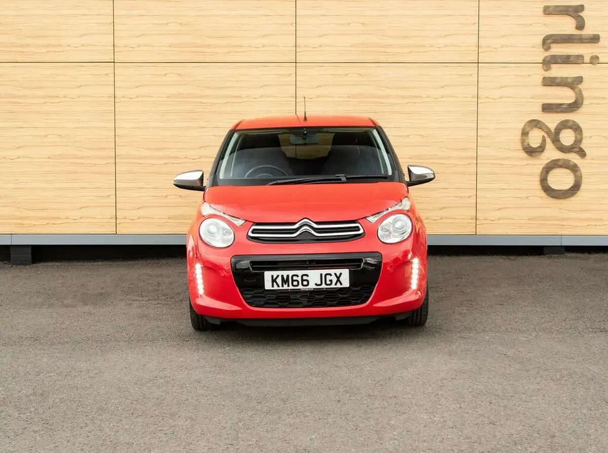 2016-citroen-c1-10-vti-flair-5d-etg-big-5