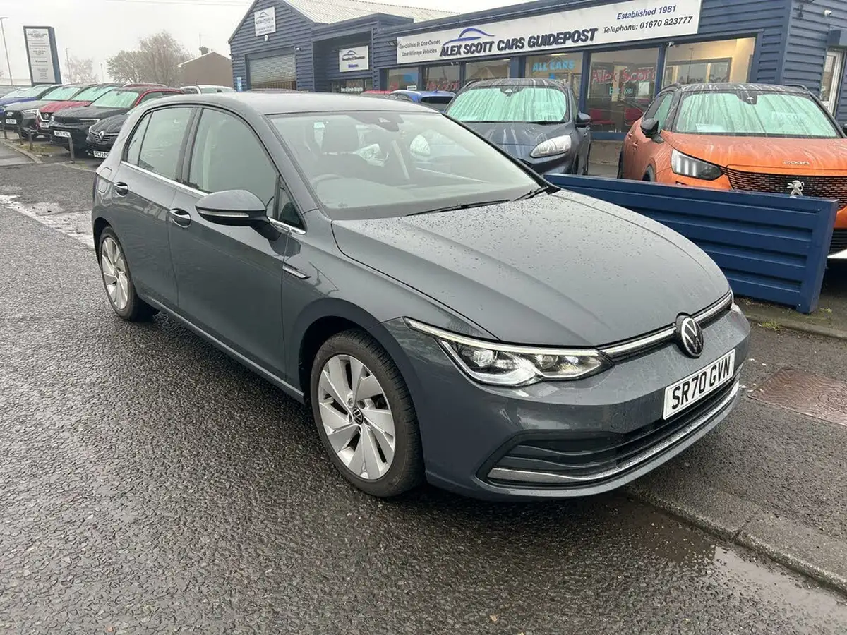 2020-volkswagen-golf-15-tsi-style-130ps-hatchback-big-0