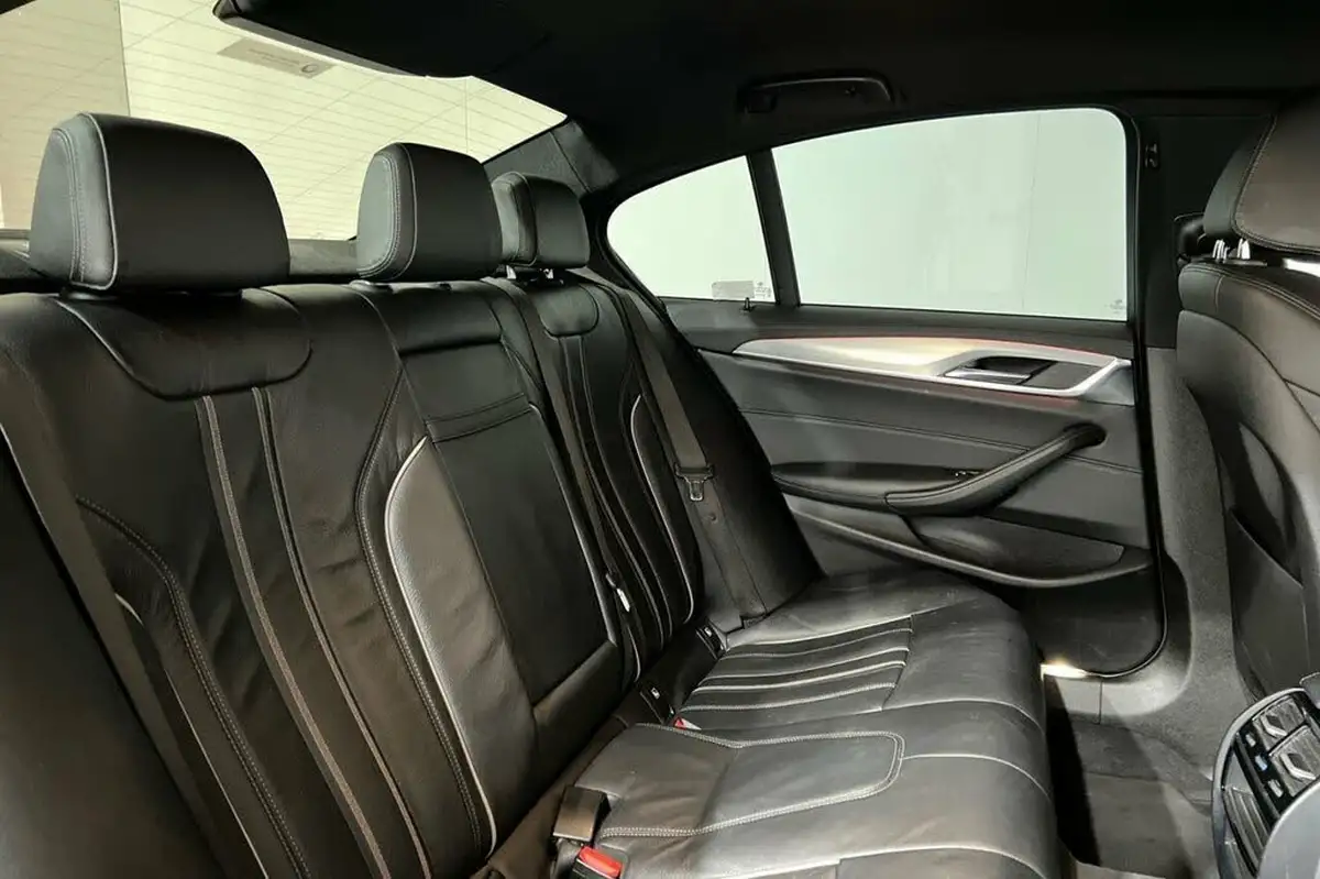 2018-bmw-5-series-20-520i-m-sport-ss-saloon-4d-big-18