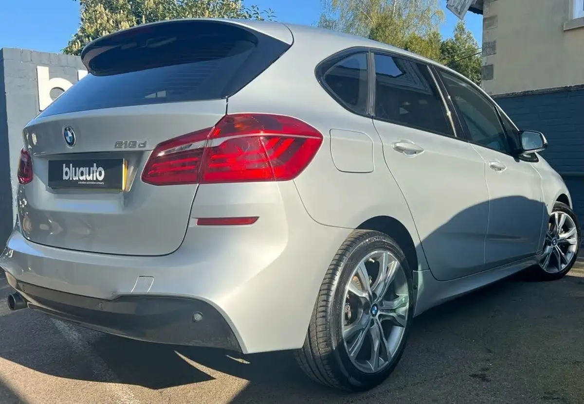 2017-bmw-2-series-20td-218d-sport-active-tourer-5d-big-6