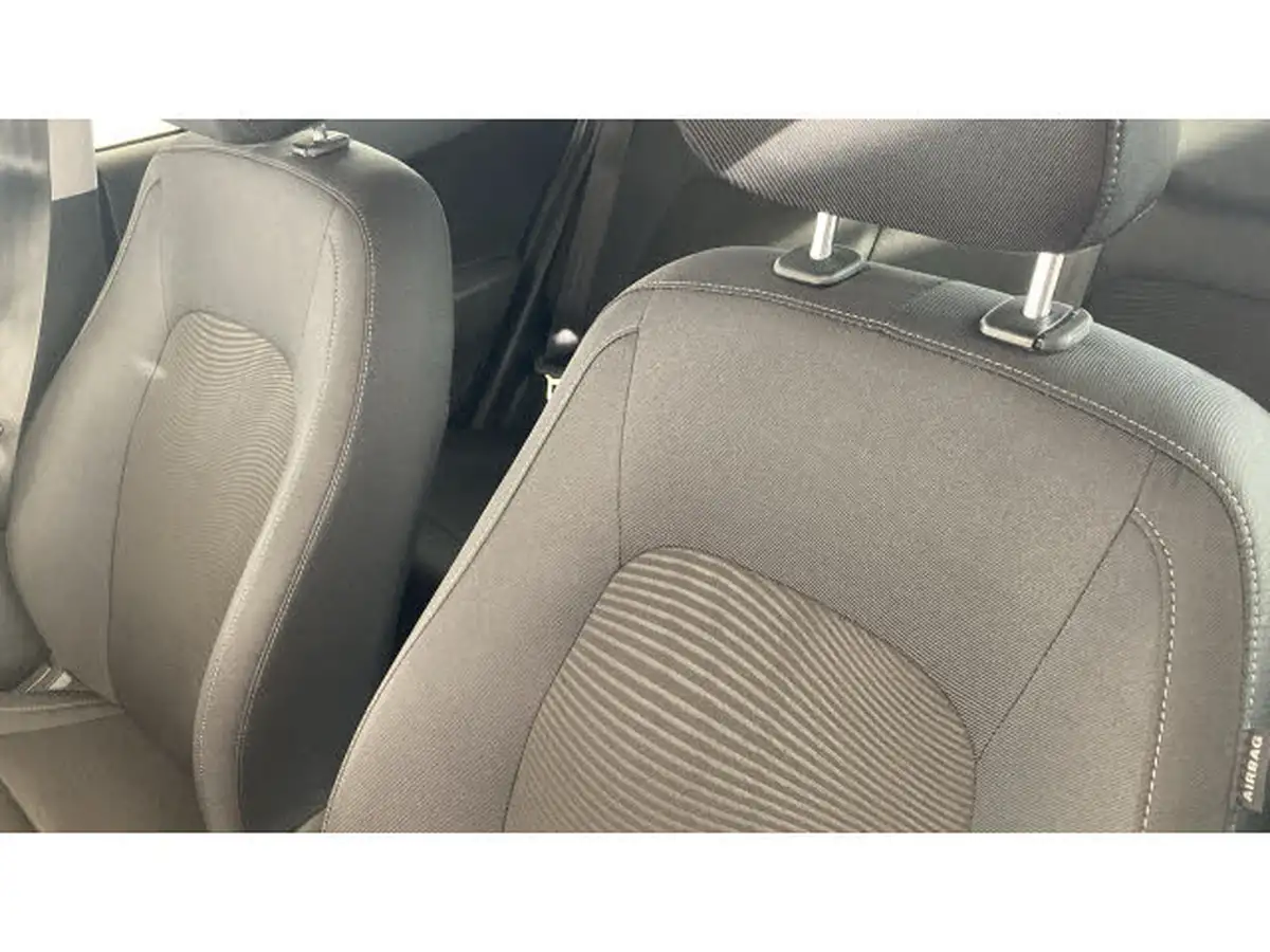 2020-hyundai-i10-10-play-big-29