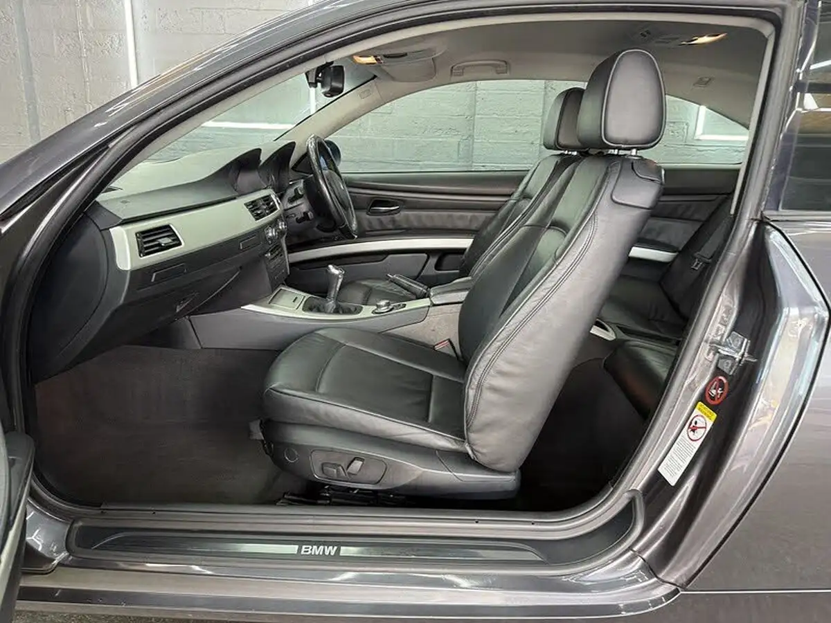 2008-bmw-3-series-20-320i-se-coupe-2d-big-29
