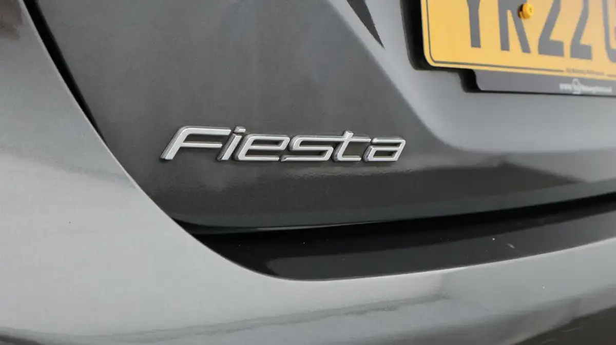 2022-ford-fiesta-10t-st-line-vignale-100ps-5d-big-21