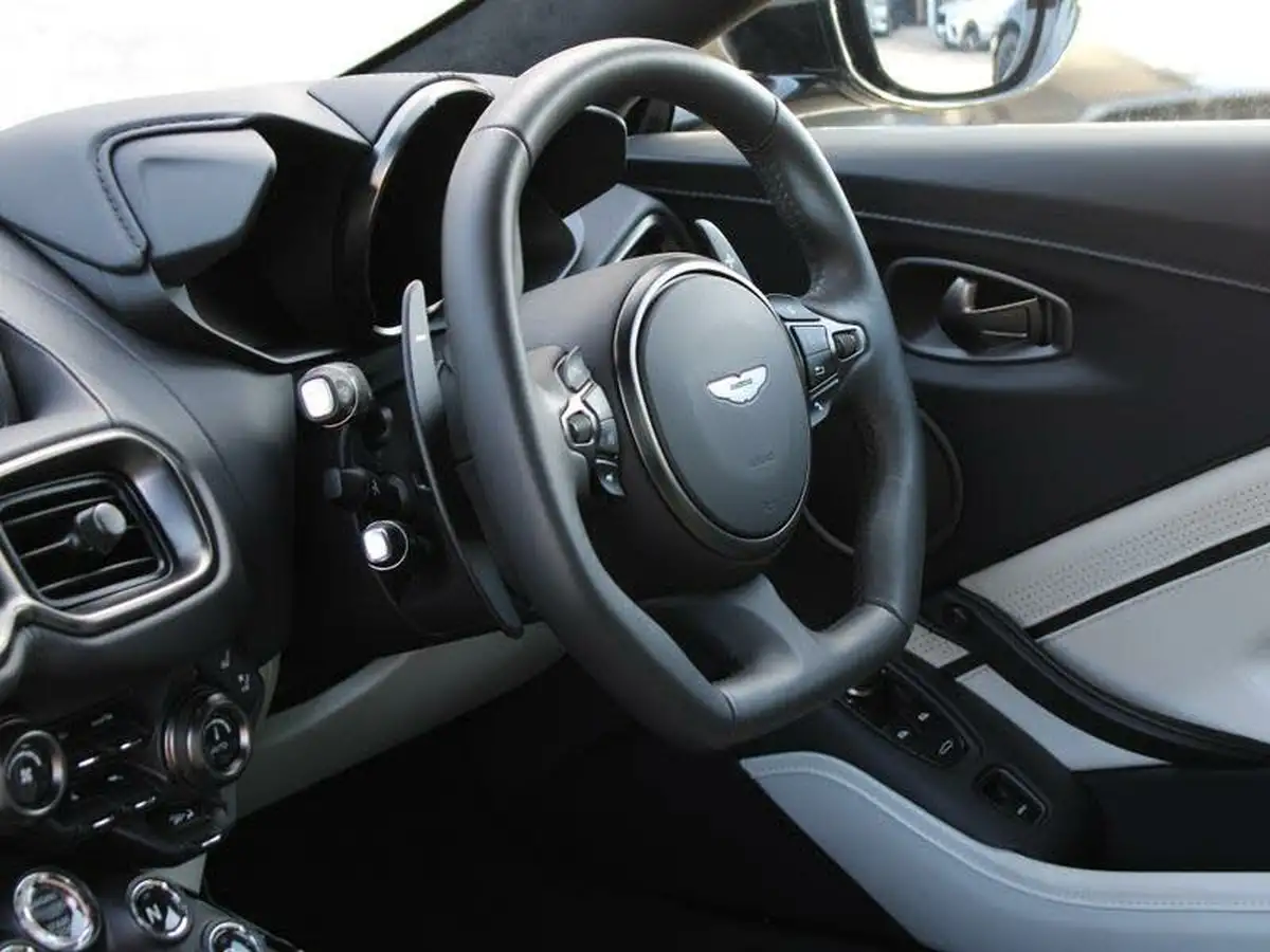 2023-aston-martin-vantage-40-v8-vantage-roadster-auto-big-15