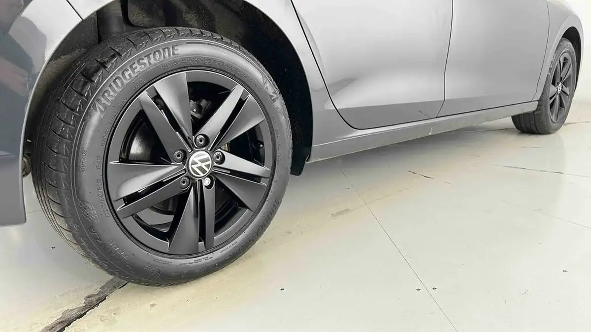 2021-volkswagen-golf-10-etsi-life-hatchback-big-28