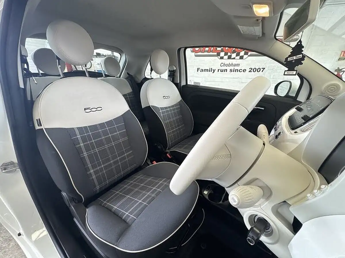 2020-fiat-500-09-twinair-lounge-big-10
