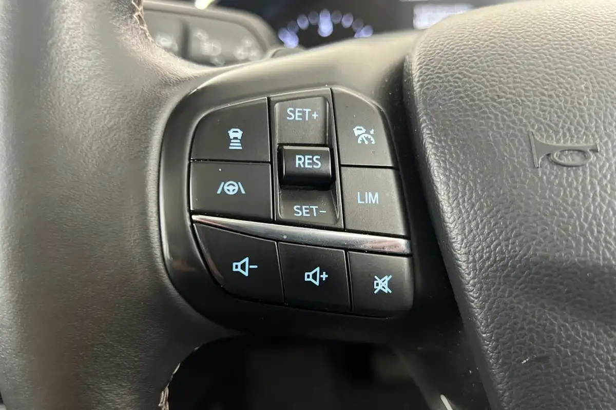 2019-ford-focus-20-vignale-hatchback-auto-big-10