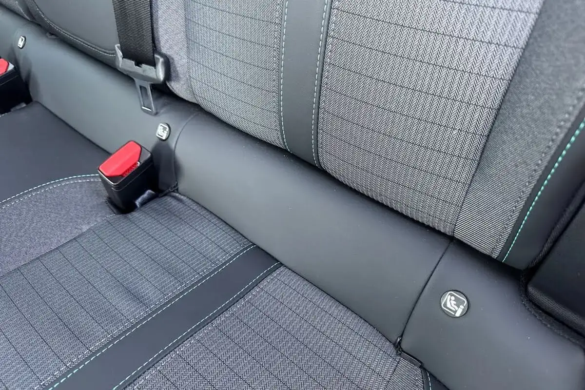 2021-peugeot-2008-suv-e-allure-big-30