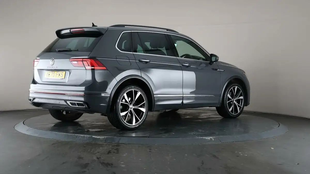 2020-volkswagen-tiguan-15-tsi-r-line-big-6