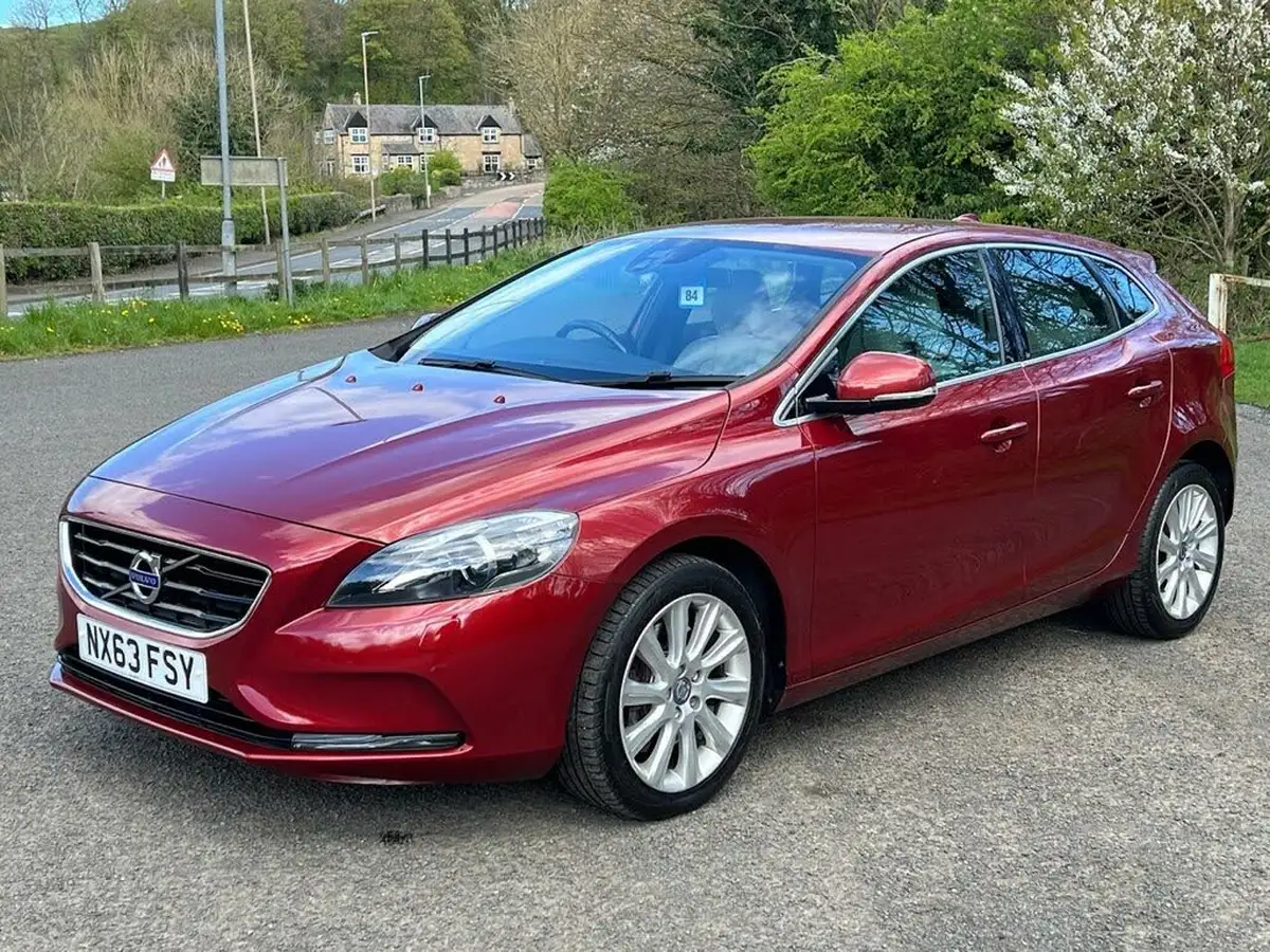 2013-volvo-v40-20td-d4-se-lux-nav-ss-big-17