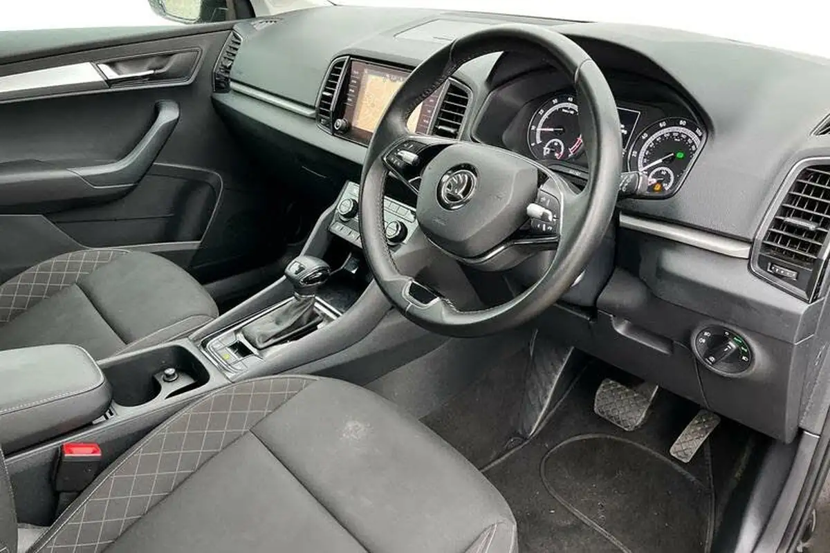2021-skoda-karoq-15-tsi-se-technology-dsg-big-8