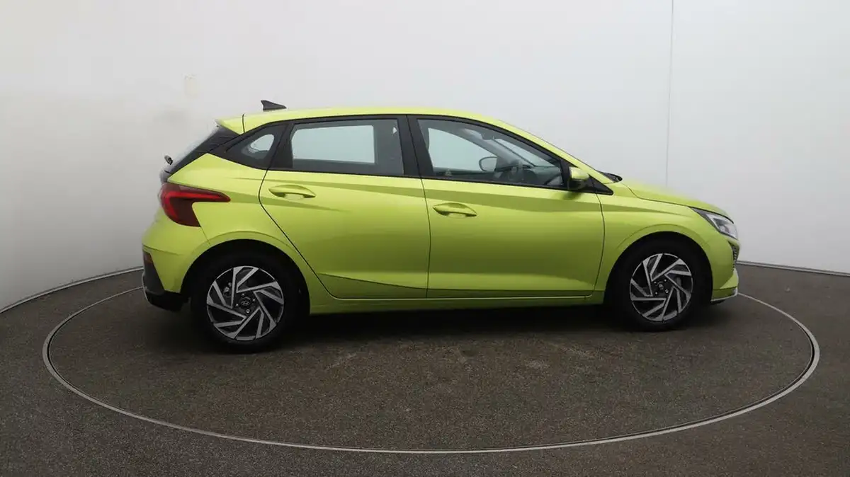 2024-hyundai-i20-10-t-gdi-advance-big-8