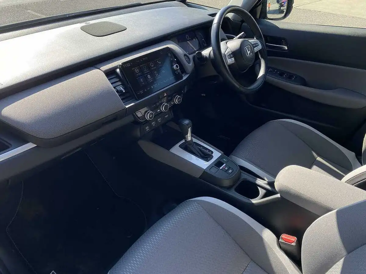 2022-honda-jazz-15-i-mmd-ex-109ps-big-1