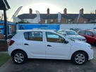 2013-dacia-sandero-12-ambiance-small-7