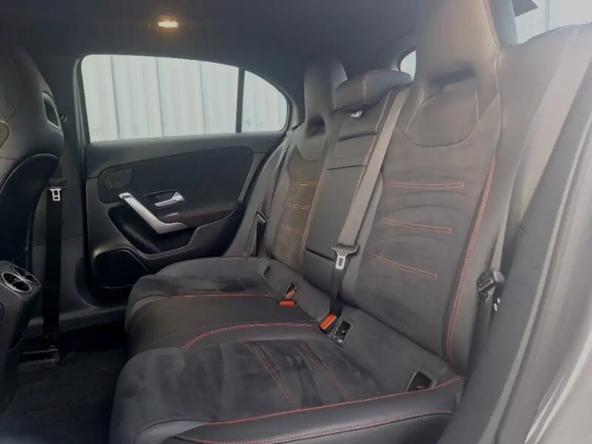 2018-mercedes-benz-a-class-13-a200-amg-line-premiumss-hatchback-5d-7g-dct-big-5