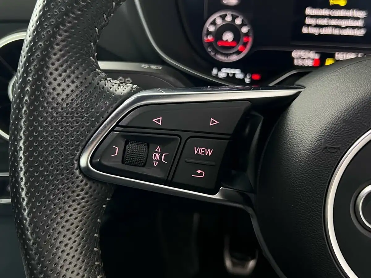 2016-audi-tt-coupe-20-tfsi-s-line-big-17