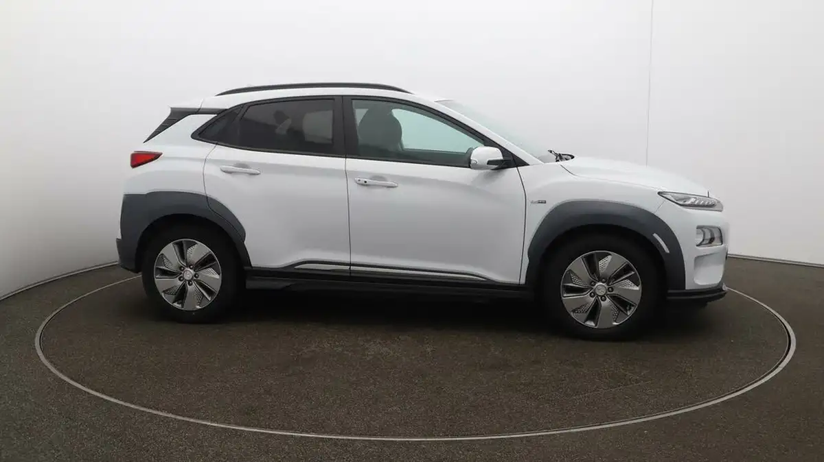 2021-hyundai-kona-e-premium-204ps-big-41