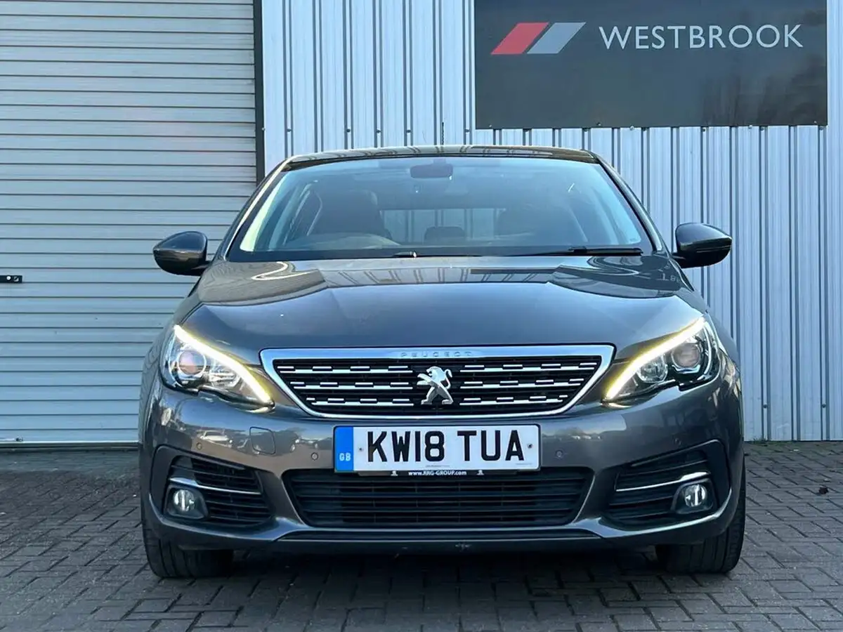 2018-peugeot-308-12-puretech-allure-130bhp-big-5
