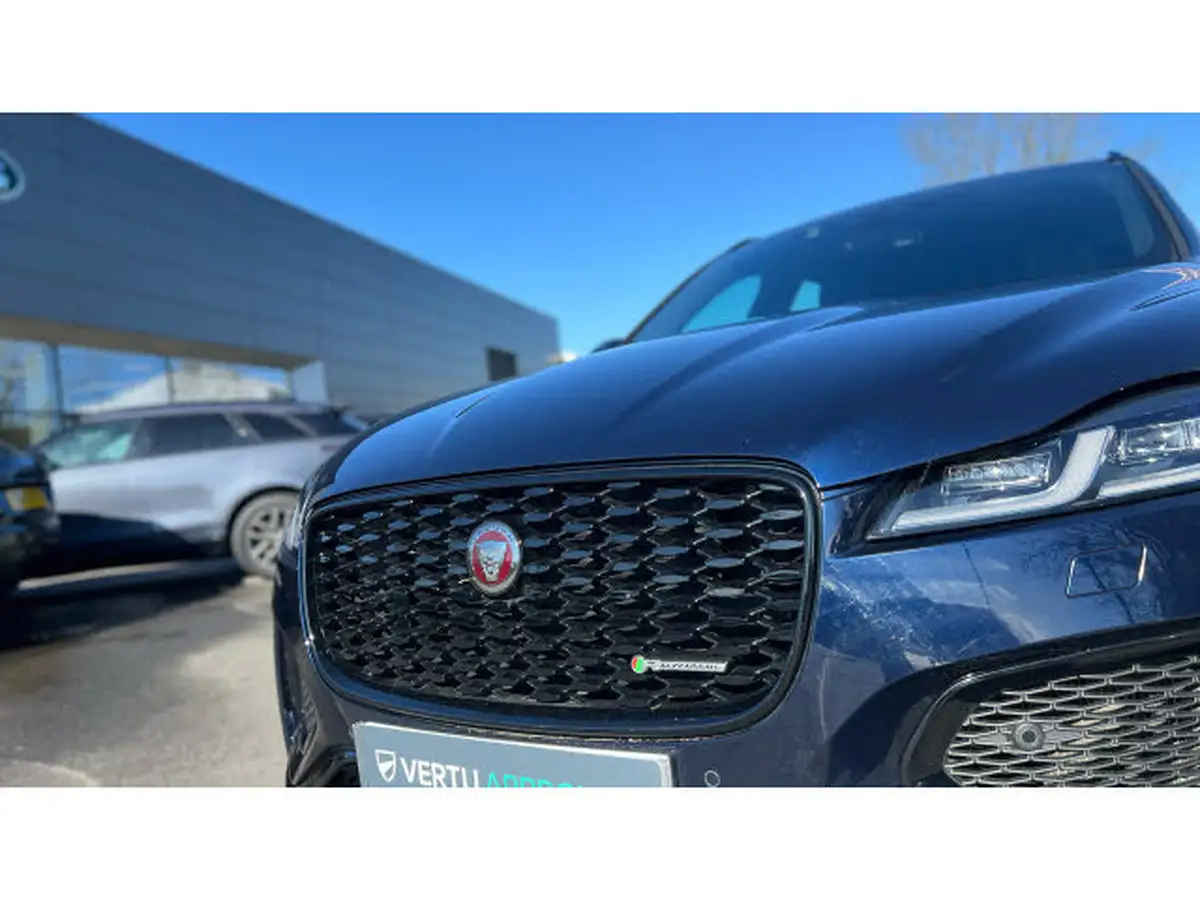 2022-jaguar-f-pace-30-d300-r-dynamic-se-big-24