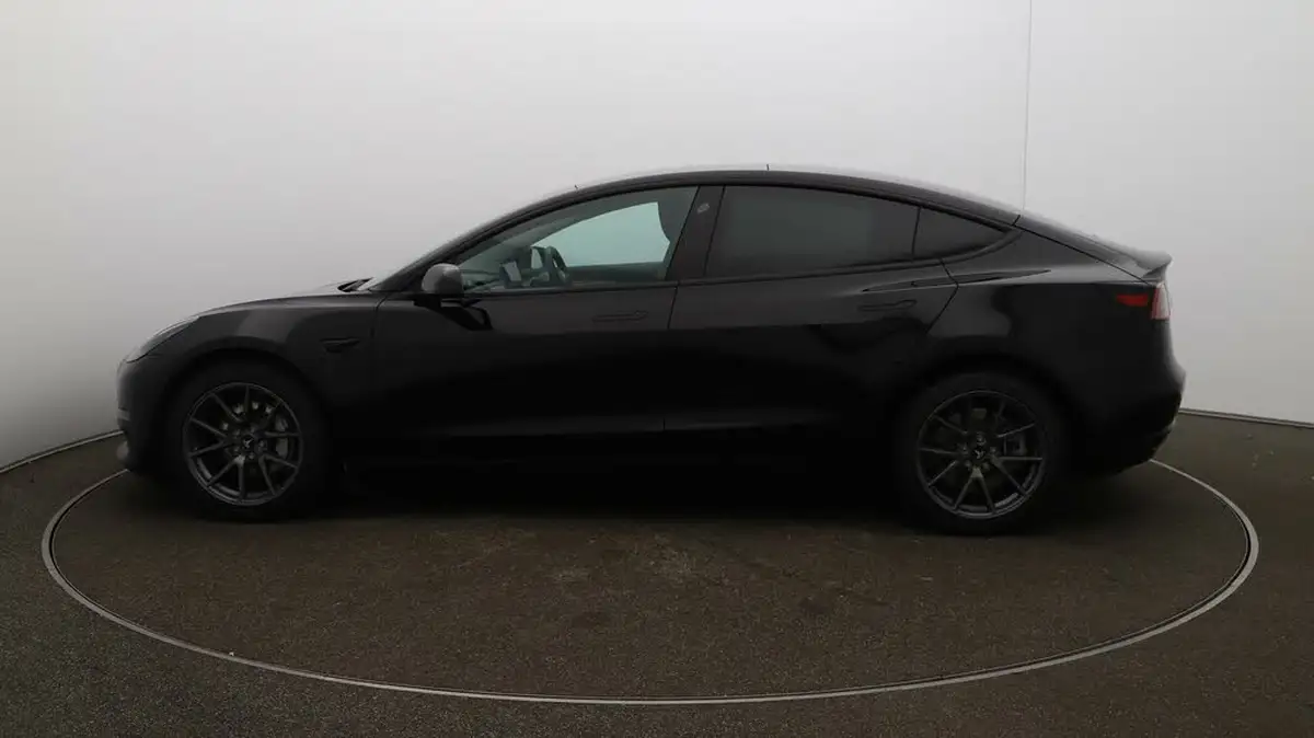 2021-tesla-model-3-e-long-range-awd-big-56