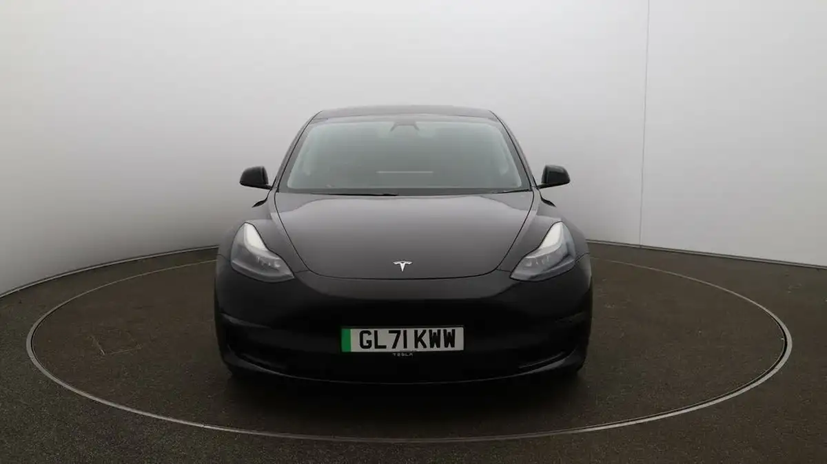 2021-tesla-model-3-e-long-range-awd-big-32