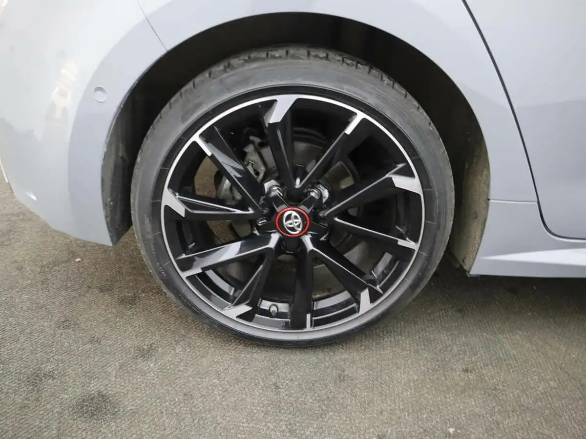 2023-toyota-corolla-20-vvt-i-gr-sport-193bhp-hatchback-big-5