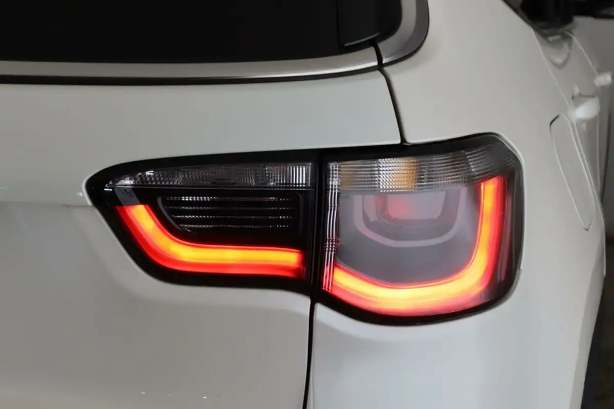 2020-jeep-compass-14-multiair-ii-limited-168bhp-4x4-auto-big-9