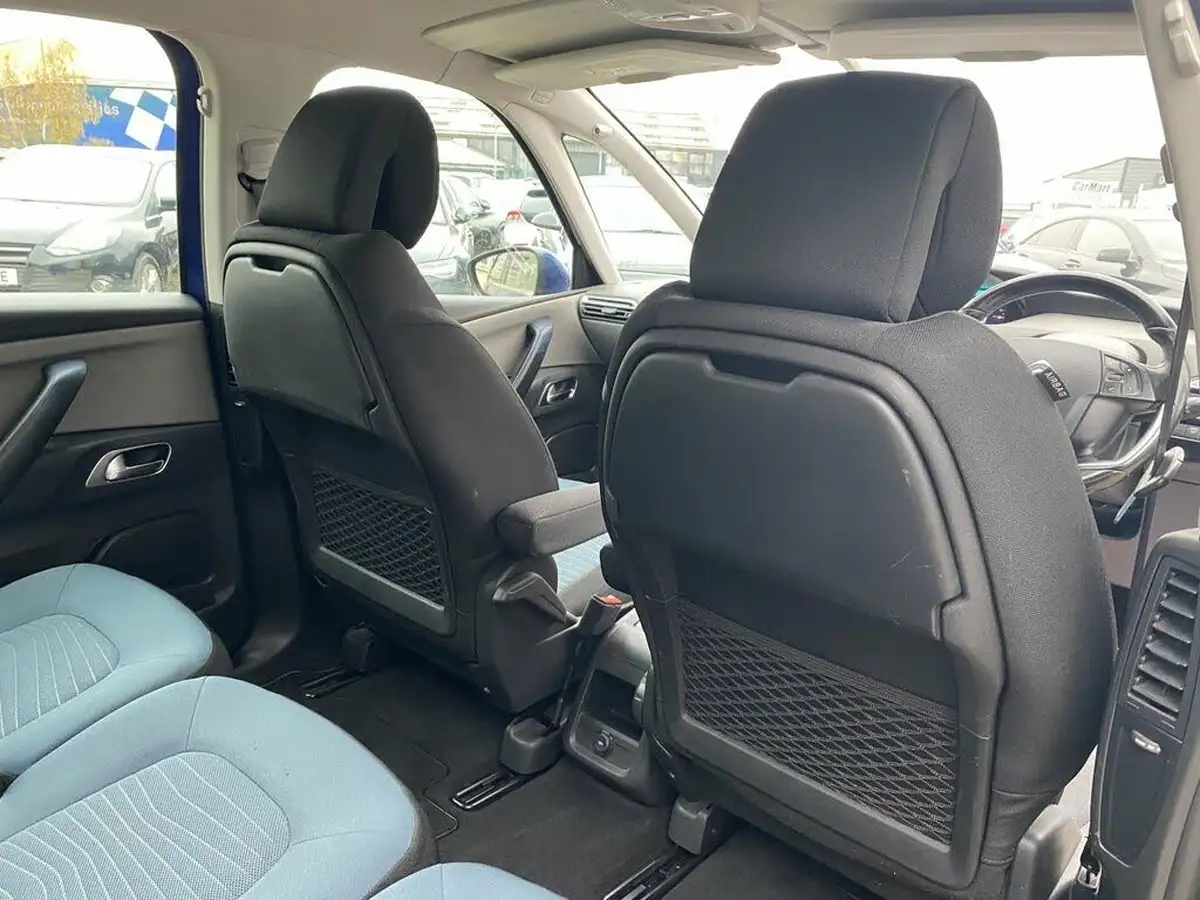 2016-citroen-c4-picasso-12-puretech-feel-big-18