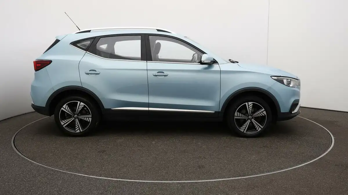2021-mg-zs-suv-e-exclusive-ev-big-43