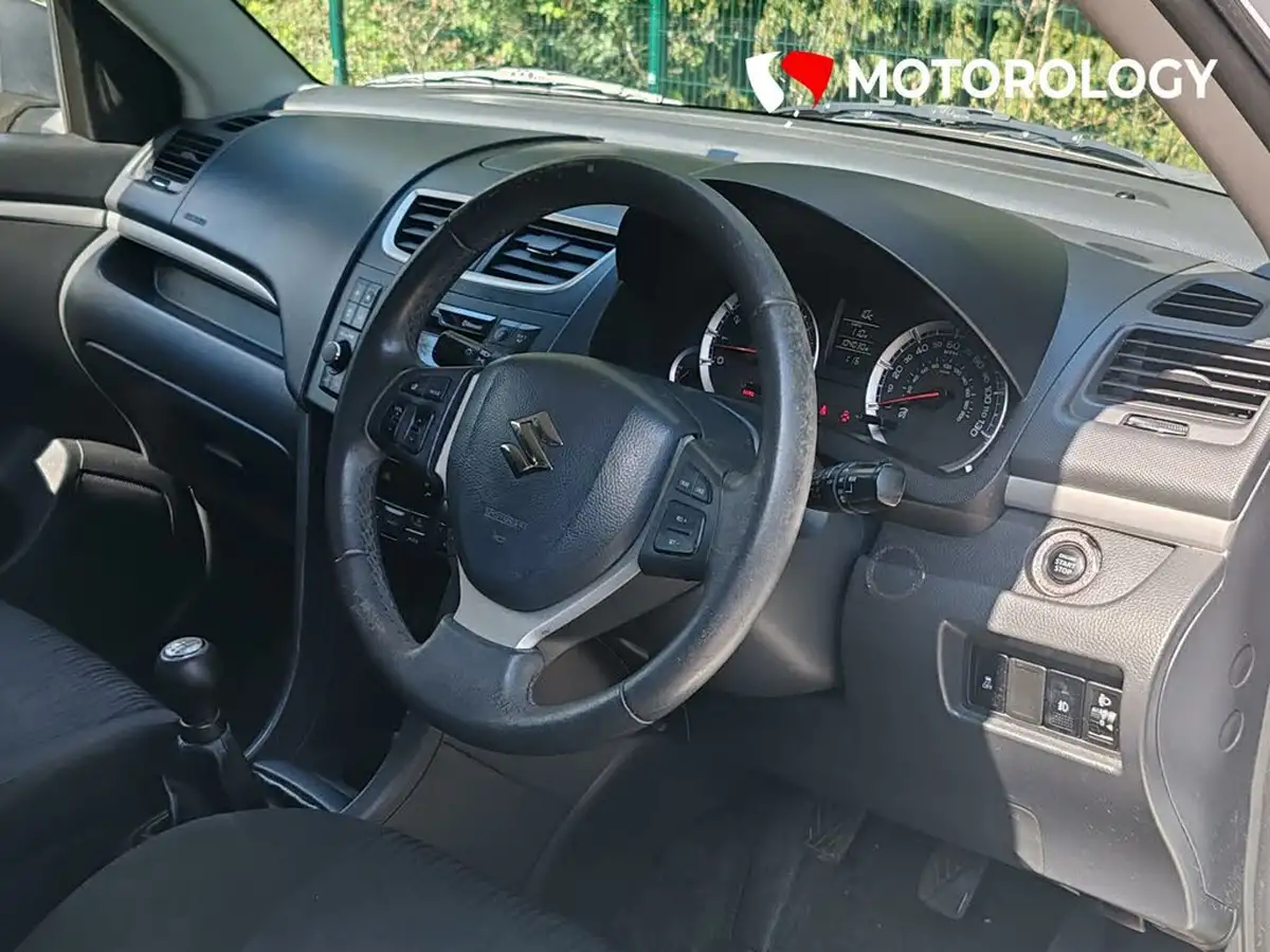 2013-suzuki-swift-12-sz4-93bhp-5d-big-2