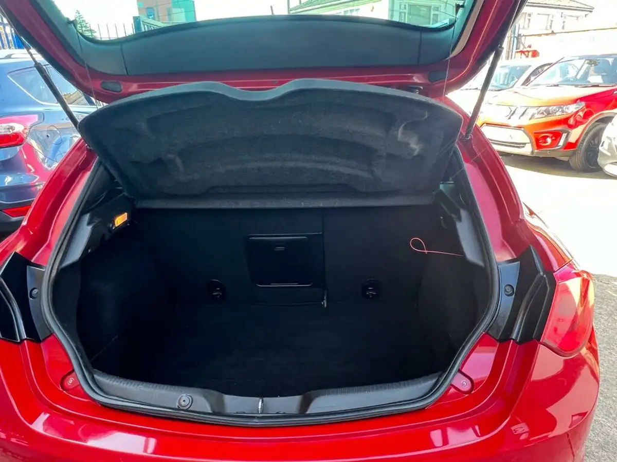 2015-alfa-romeo-giulietta-17-quadrifoglio-verde-big-6