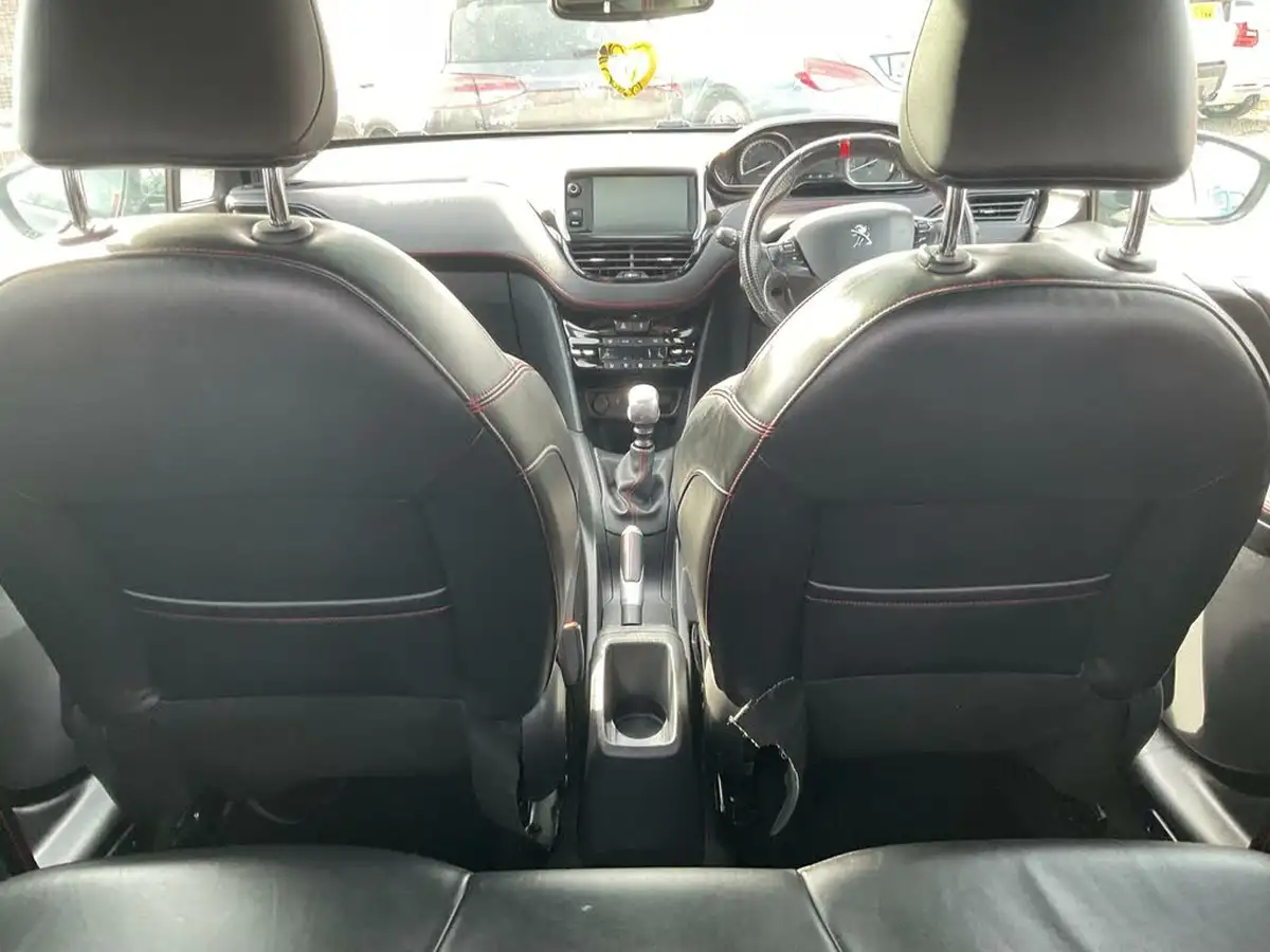 2016-peugeot-208-16-thp-gti-prestige-big-7