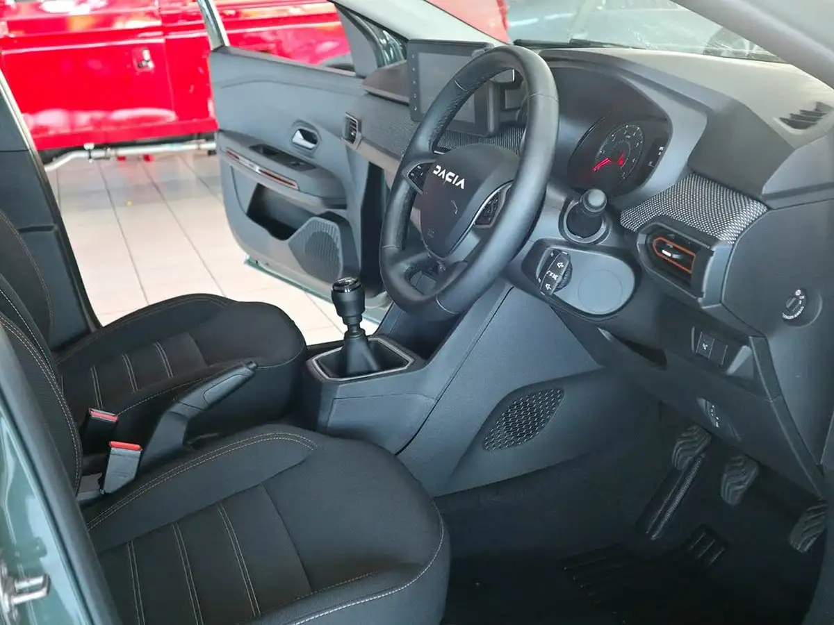2023-dacia-sandero-stepway-10-tce-expression-90bhp-big-2