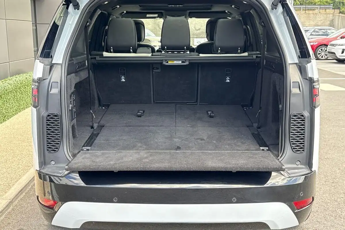 2021-land-rover-discovery-30-d250-r-dynamic-se-250ps-big-60